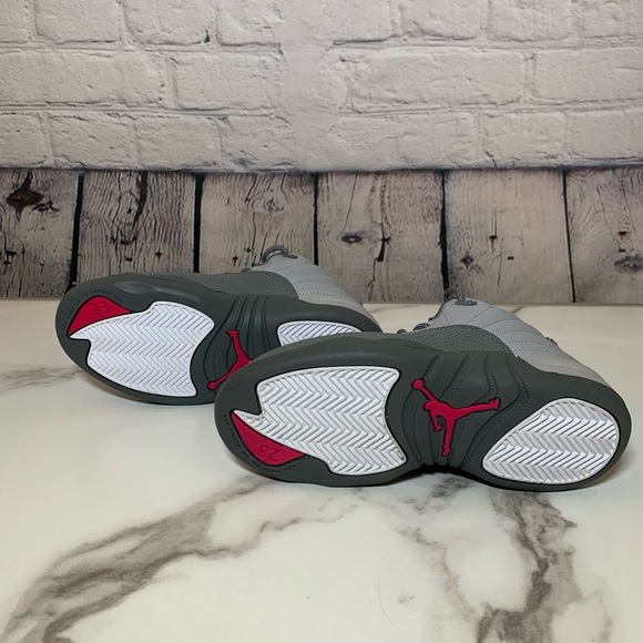 Girl’s Jordan Retro 12 Sz 13 - Picture 3 of 5